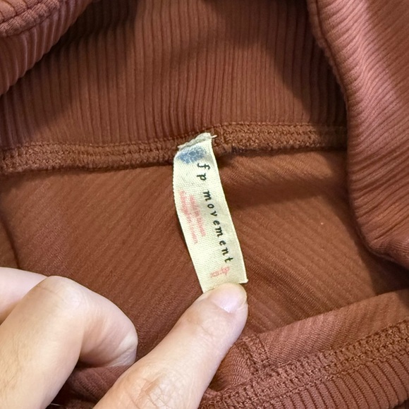 NWOT Free People Movement Ruffle Me Up Leggings Brown Nutmeg size XS - Picture 5 of 6